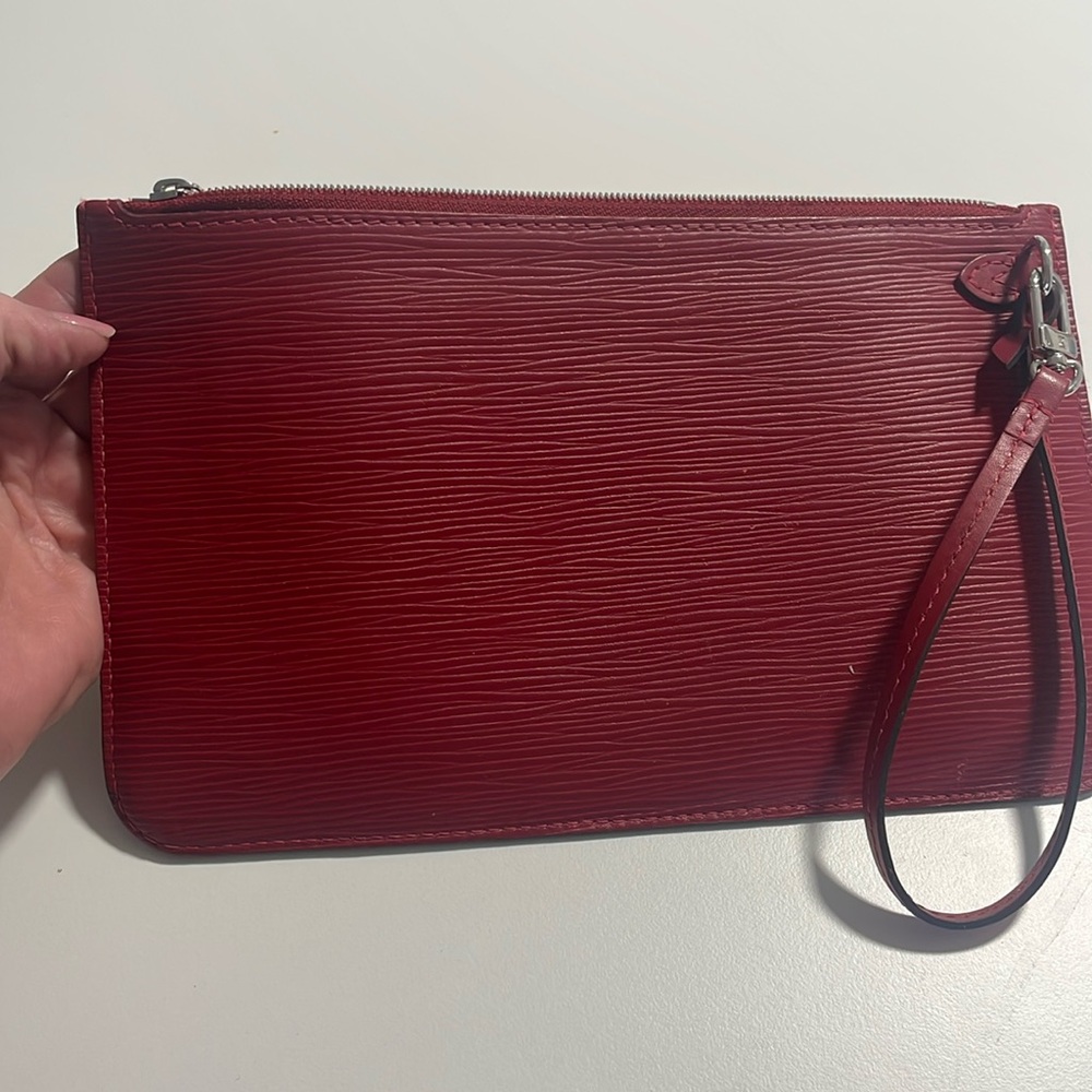Authentic Louis Vuitton red epi Neverfull GM pochette